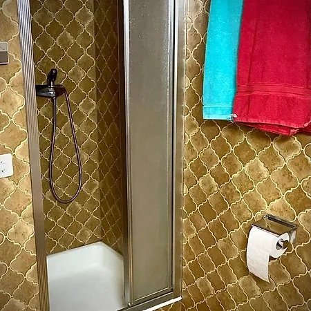 Haus Antares 아파트 사스-알마겔